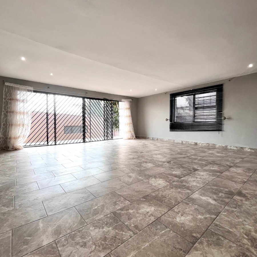 4 Bedroom Property for Sale in Despatch Central Eastern Cape